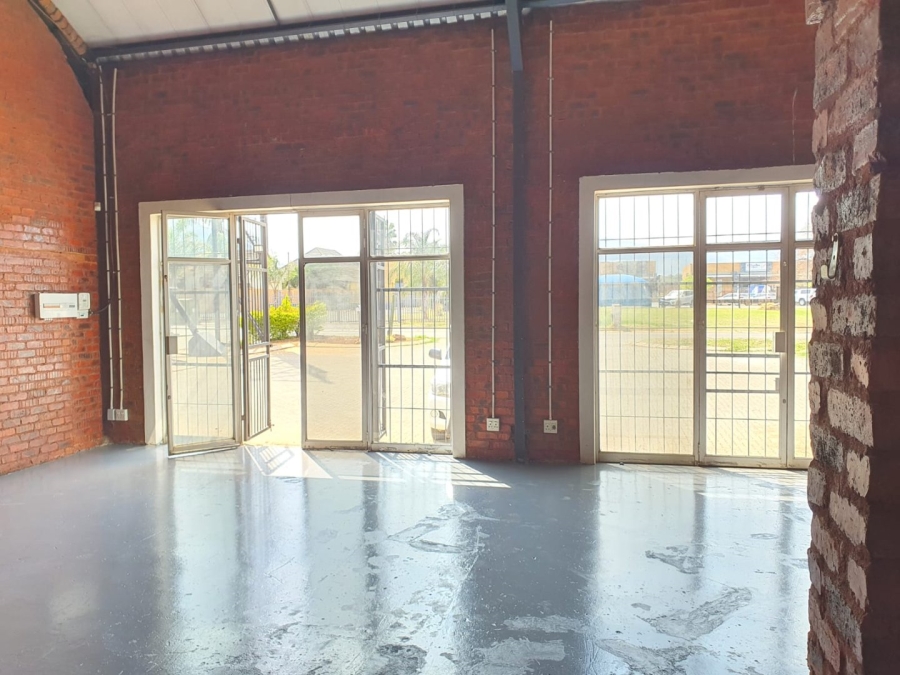 Commercial Property for Sale in Melodie North West